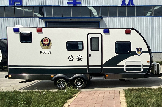 拖挂房车ML640